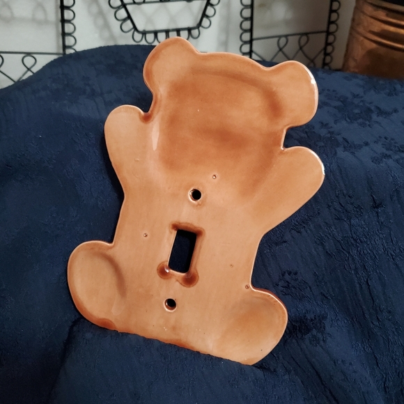 FREE WITH BUNDLE!! Teddy bear light switch cover - Picture 2 of 2